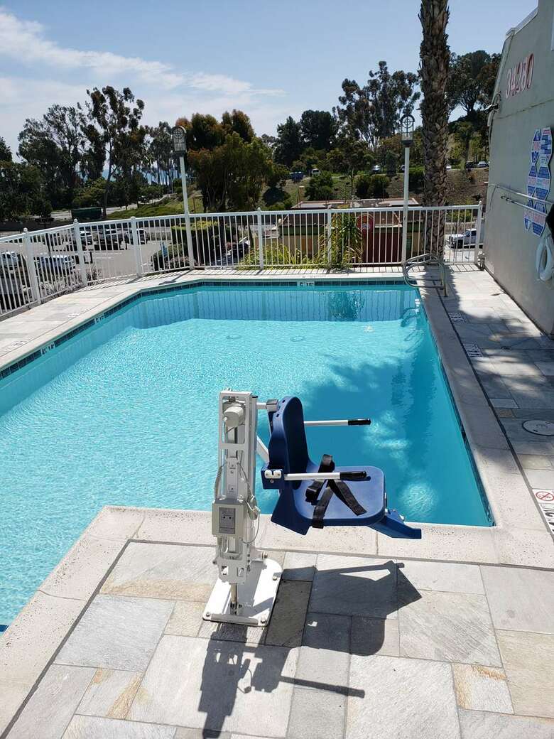 Best Western Plus Marina Shores Hotel - Dana Point