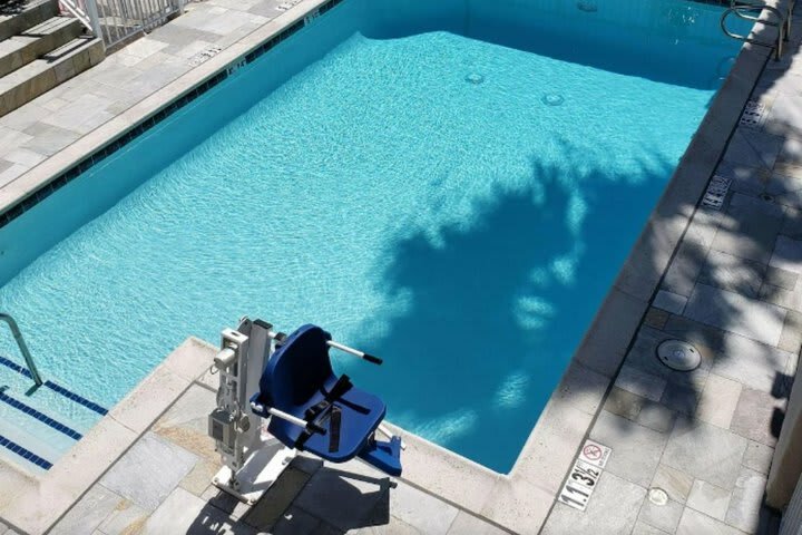 Best Western Plus Marina Shores Hotel - Dana Point
