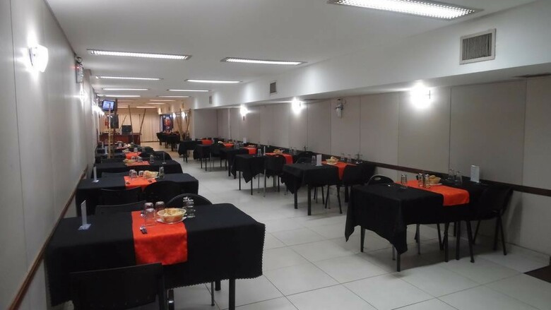 Hotel Adrazi Internacional