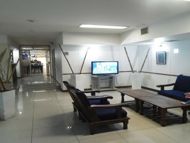 Hotel Adrazi Internacional