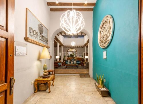Hotel Dos Patios