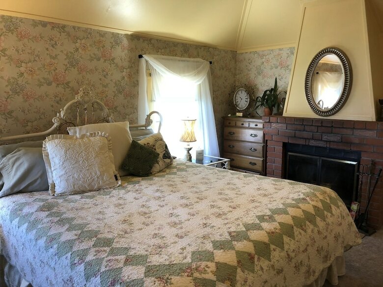 Country Inn Bed And Breakfast