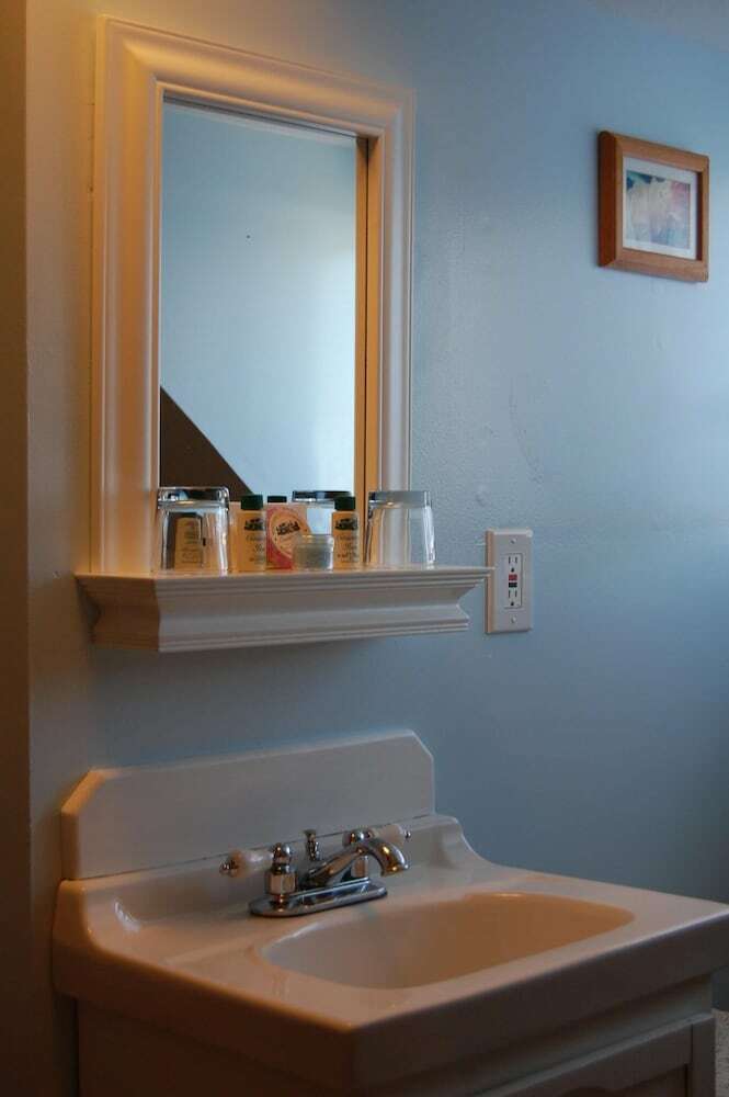 Country Inn Bed And Breakfast