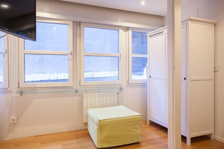 Baps Apartments