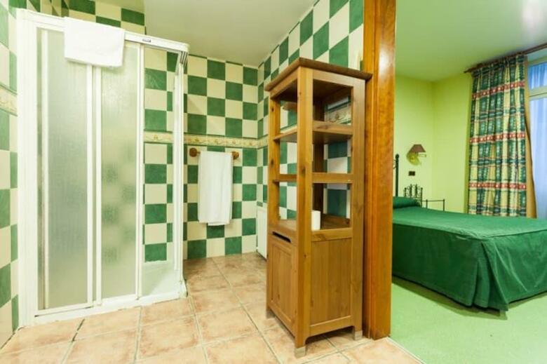 Hostal Bego�a