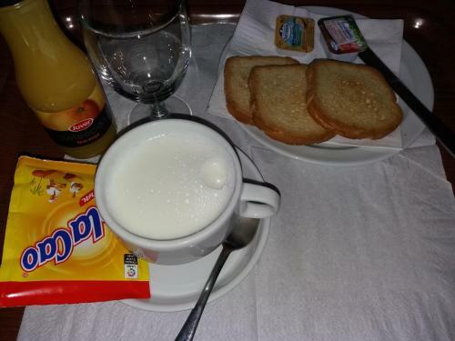Hostal Los Trillizos