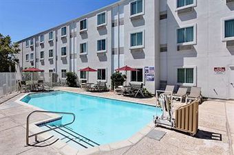 Motel 6 Gilroy