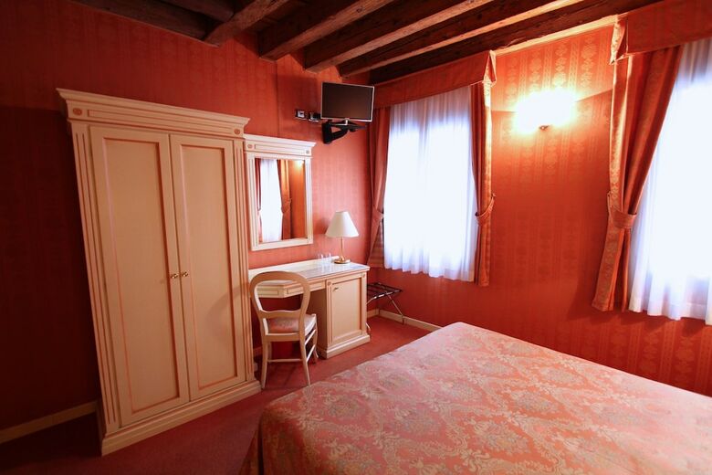 Hotel Lanterna Di Marco Polo