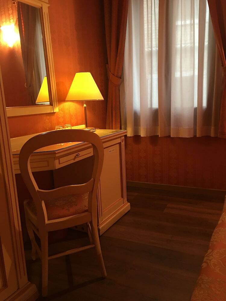 Hotel Lanterna Di Marco Polo