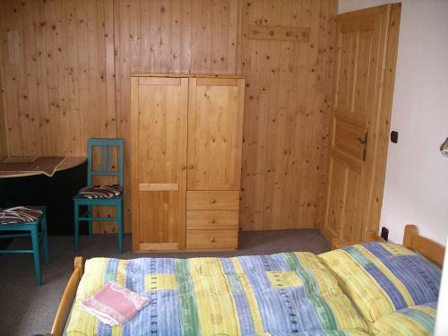 Hostal Pension 48