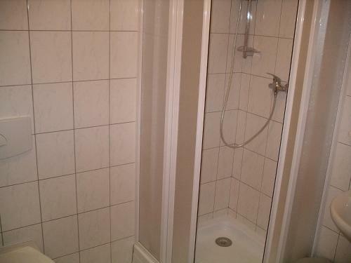 Hostal Pension 48