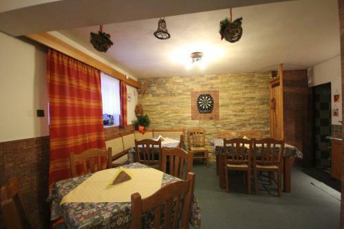 Hostal Pension Kub�t