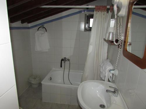 Hostal Posada De Cabrojo