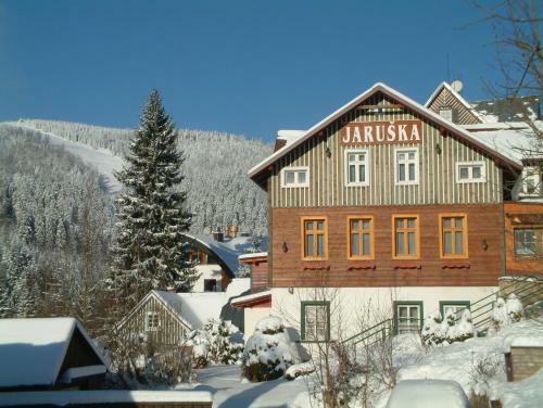 Hostal Pension Jaruska