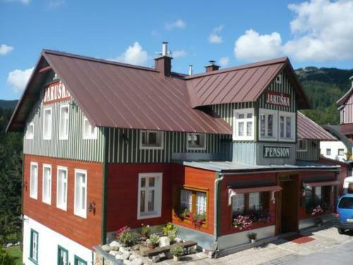 Hostal Pension Jaruska
