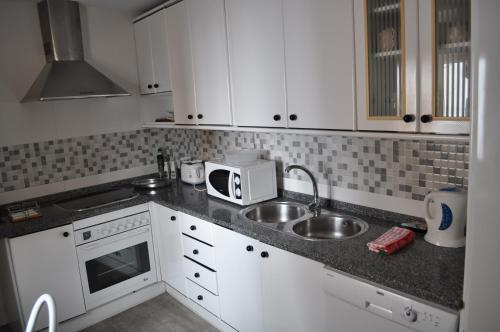 Apartamentos La Casa Pintada