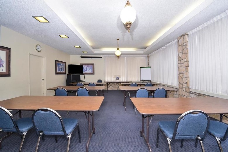 Hotel Best Western Plus King's Inn And Suites