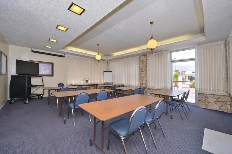 Hotel Best Western Plus King's Inn And Suites