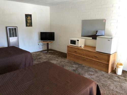 Wiebe Motel