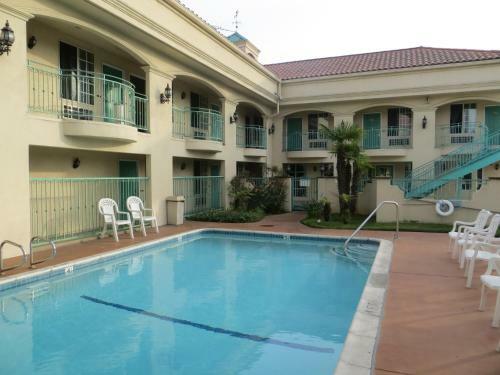 Tivoli Hotel