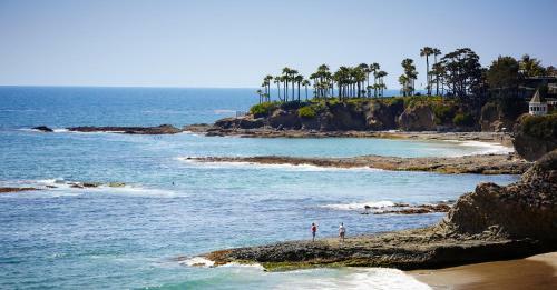 Hotel Laguna Cliffs Inn