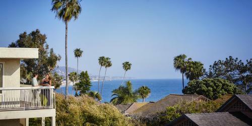 Hotel Laguna Cliffs Inn