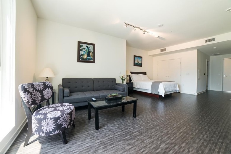 Wilshire Residence Apartment