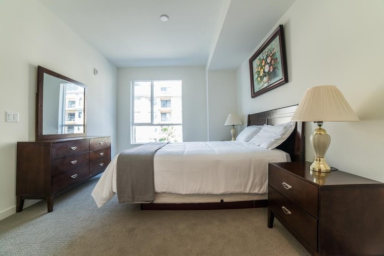 Wilshire Residence Apartment