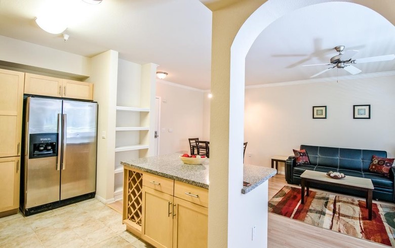 The Hollywood Ray Apartment