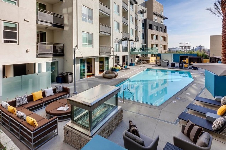 Hollywood Apartments