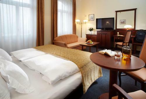 Hotel Excelsior