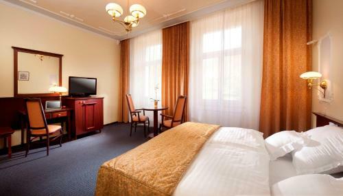 Hotel Excelsior