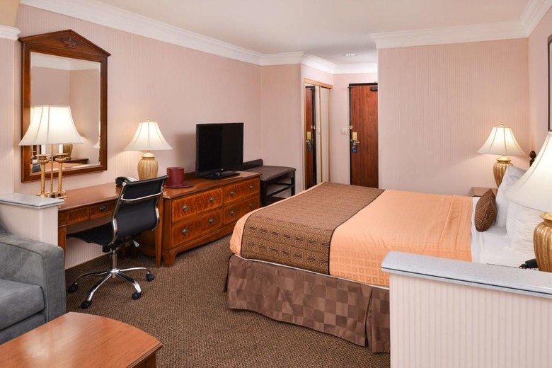Best Western Plus Suites Hotel - Lax