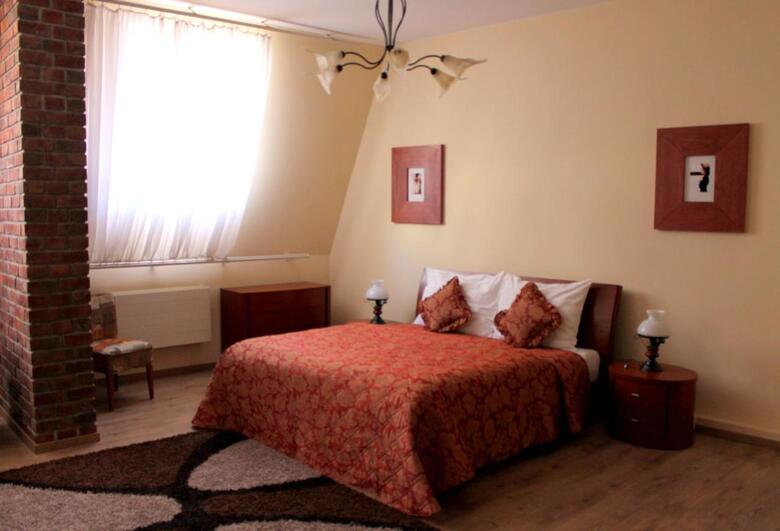 Hostal Enjoy Inn