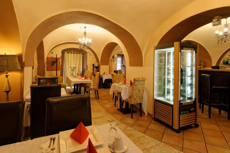 Hostal Enjoy Inn
