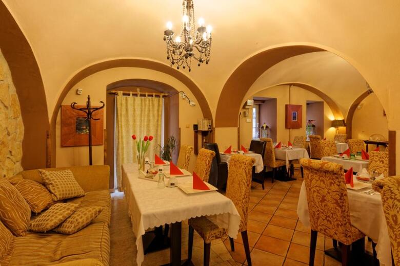 Hostal Enjoy Inn