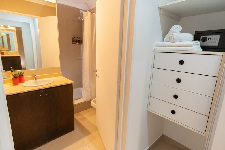 Isi Baires Apart & Suites