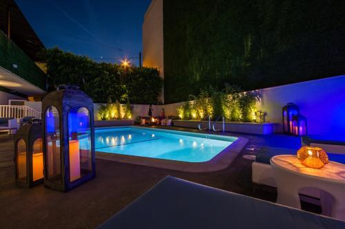 Mosaic Hotel