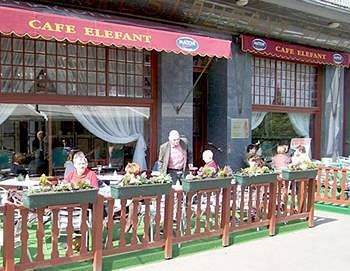 Ea Hotel Elefant
