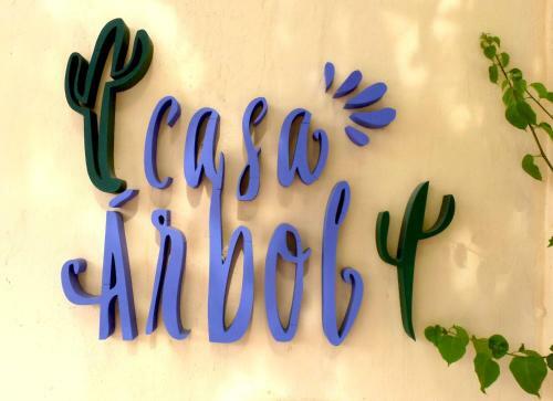 Hostel Casa Arbol