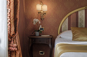 Hotel American Dinesen