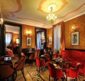 Hotel Flora