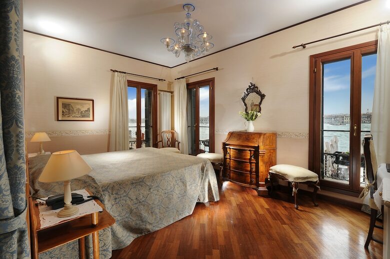 Hotel La Calcina Suites