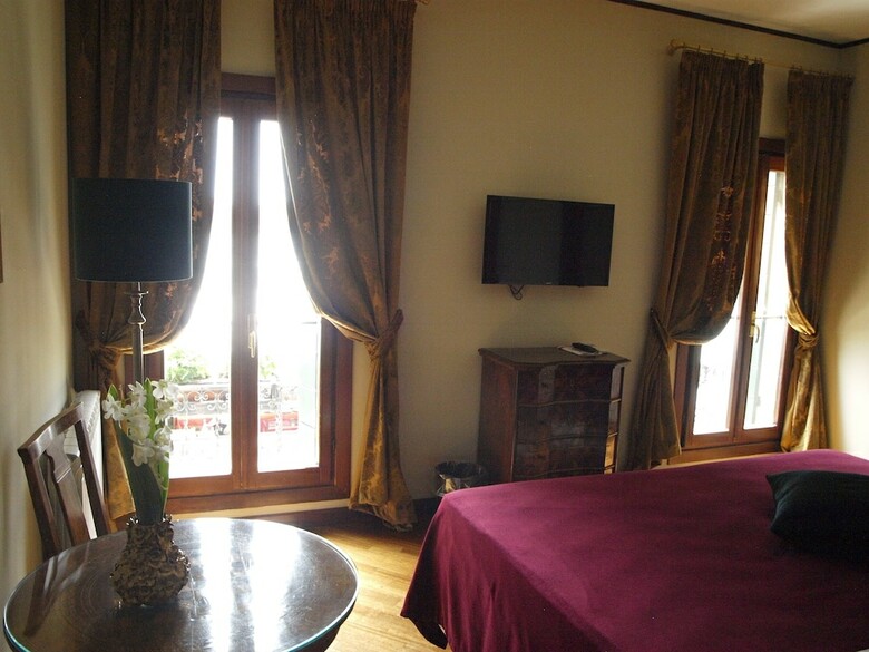 Hotel La Calcina Suites