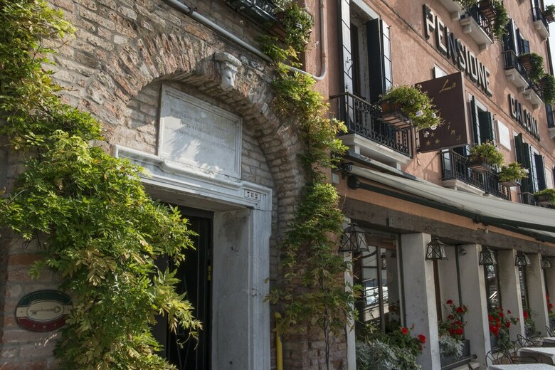 Hotel La Calcina Suites