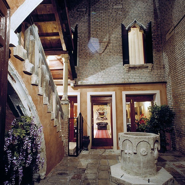 Hotel Pausania