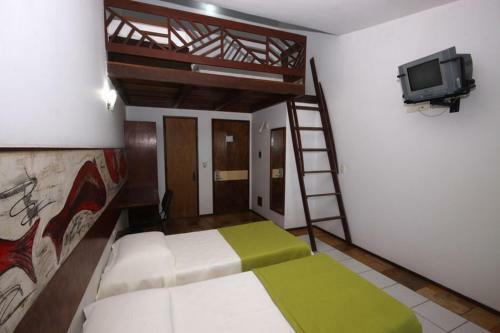 Hostal Pousada Caravelas De Pinz�n