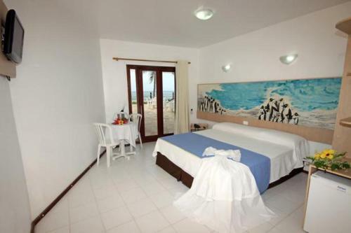 Hostal Pousada Caravelas De Pinz�n