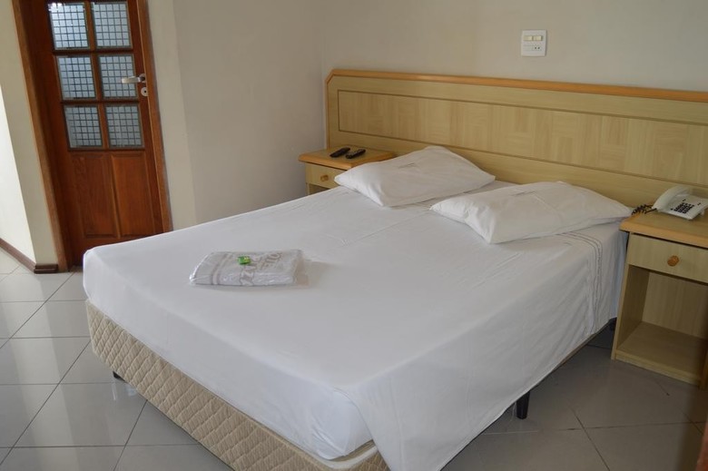 Aero Plaza Hotel