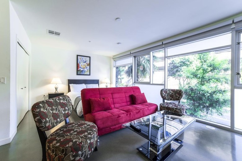 Downtown Wilshire Apartment
